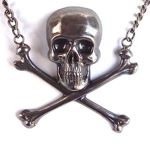 GASOLINE GLAMOUR SILVER TONE SKULL & BONES PENDANT